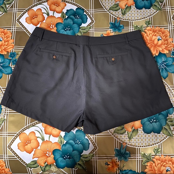 DRESSY SHORTS - Picture 2 of 2